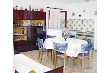 Croaţia Privát Rogoznica, Exteriorul